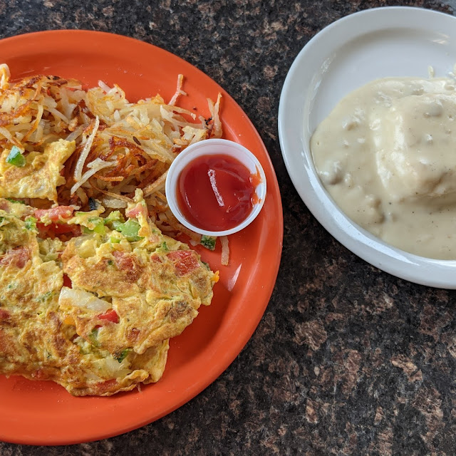 Veggie Omelette Hash Browns 1 2 Order Biscuit and Gravy