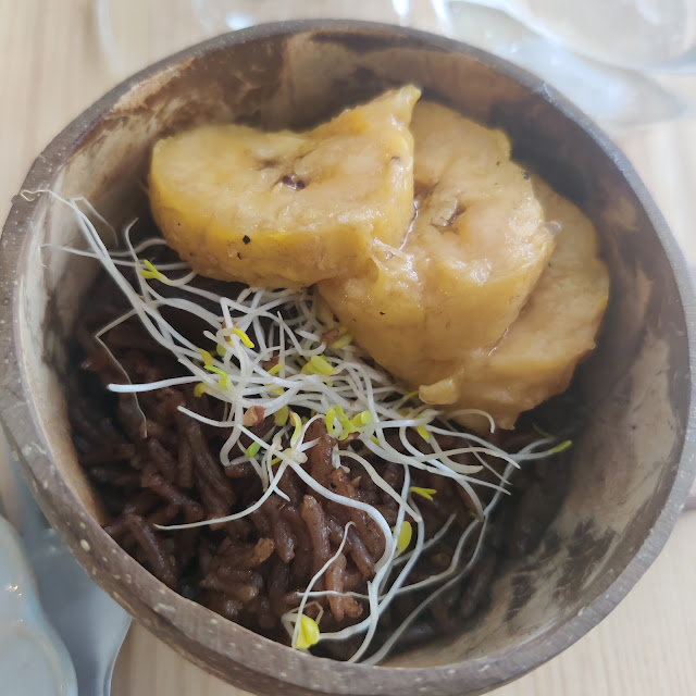 Riz Au Djon Djon Avec Bananes Plantains Mûres