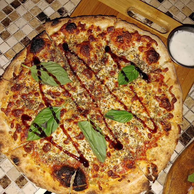 Magherita Pizza Margherita