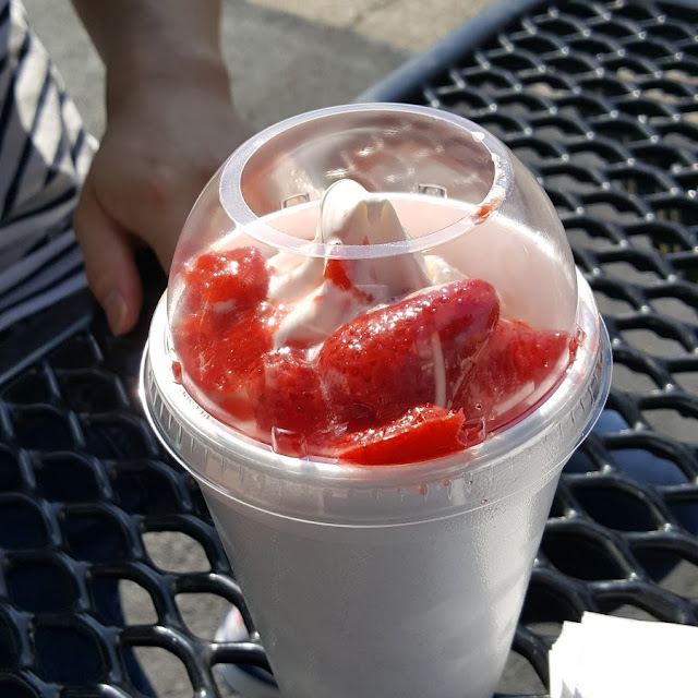 Strawberry Sundae