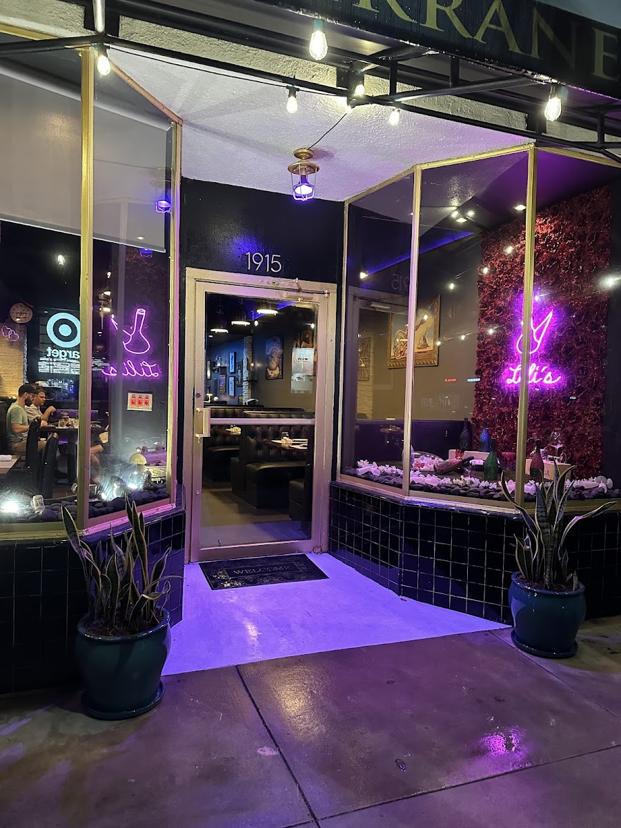 Lili's Fusion Restaurant