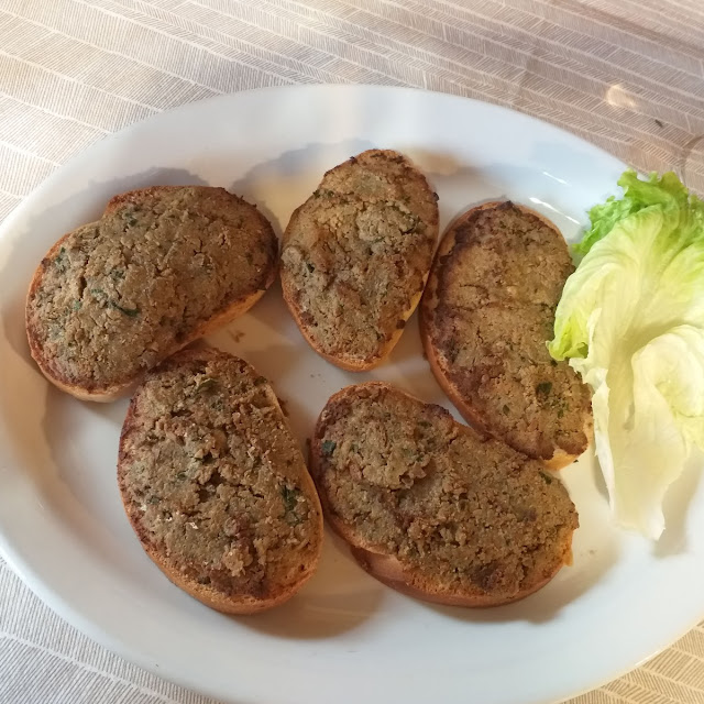 Crostini Con Fegatini Di Coniglio