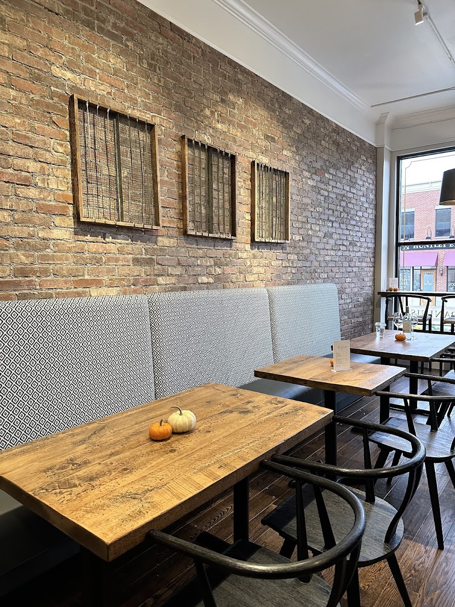 Lincoln House & Co. Coffee and Wine Bar