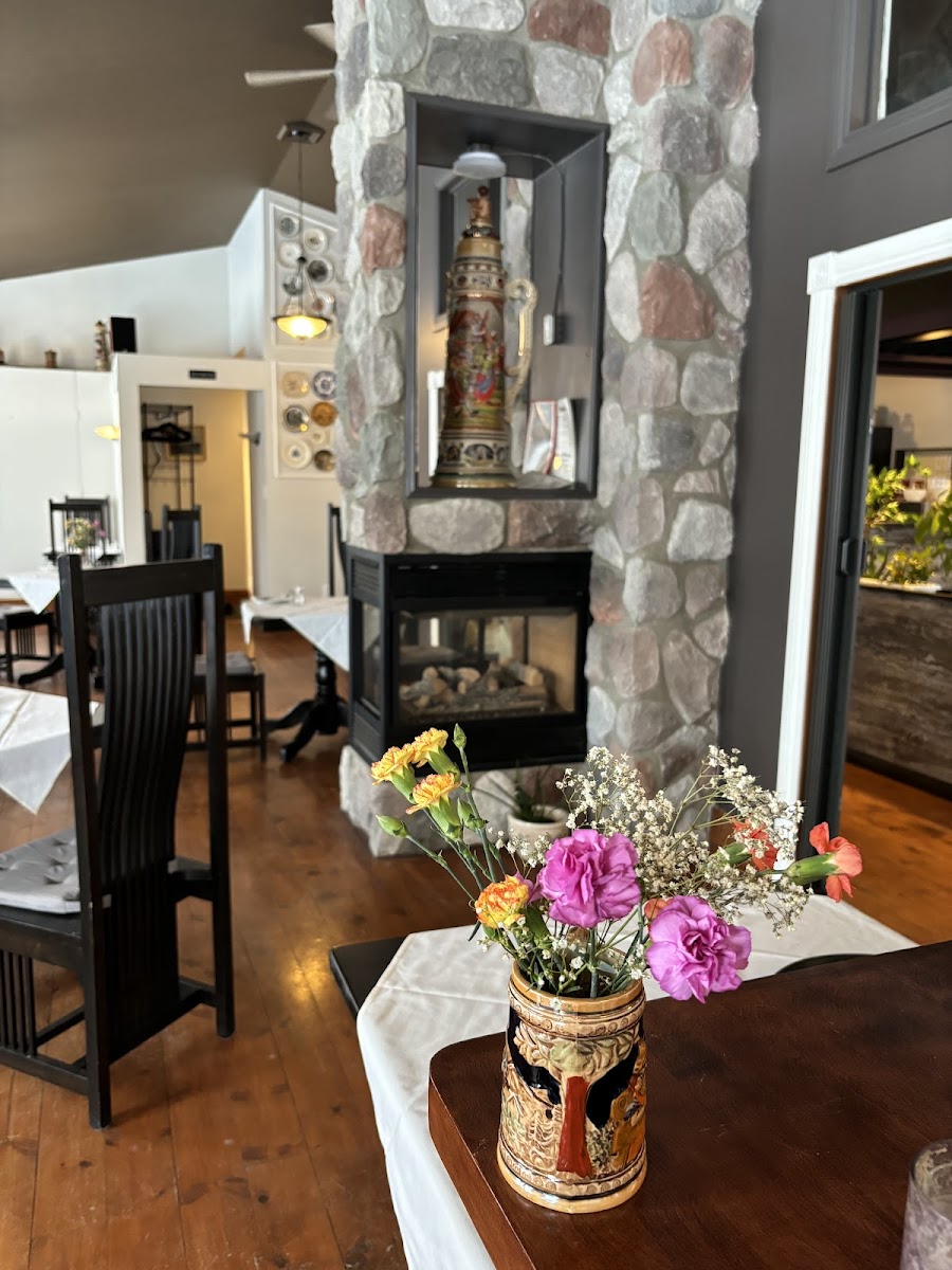 Linden Leaf Restaurant