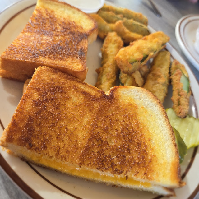 Grilled Cheese and Zucchini