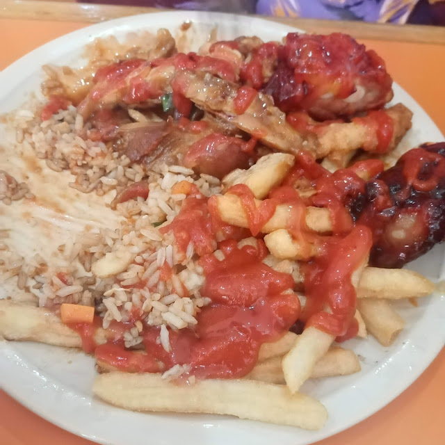 Arroz Papas Fritas Y Costillas