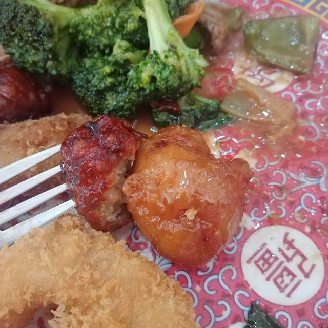 Bolitas Agridulces Brócoli Con Puerco Y Filete Empanizado