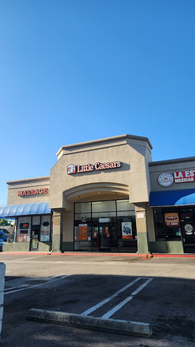 Little Caesars Pizza