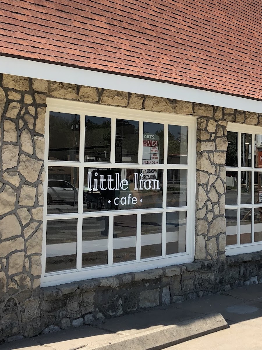 Little Lion Café
