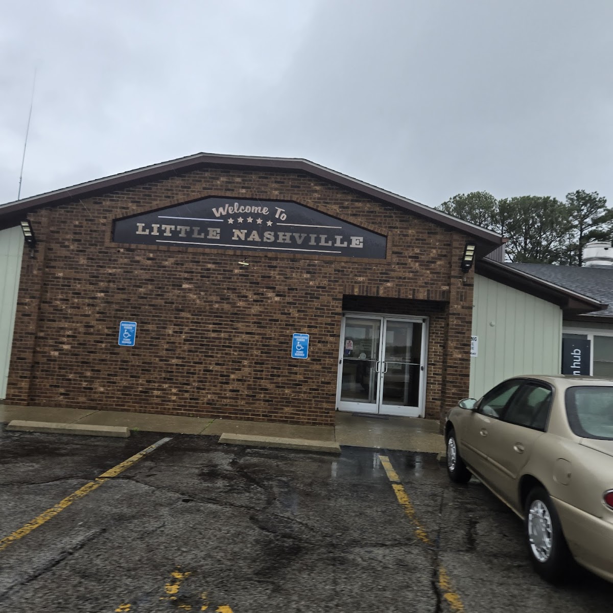 Little Nashville Family Restaurant