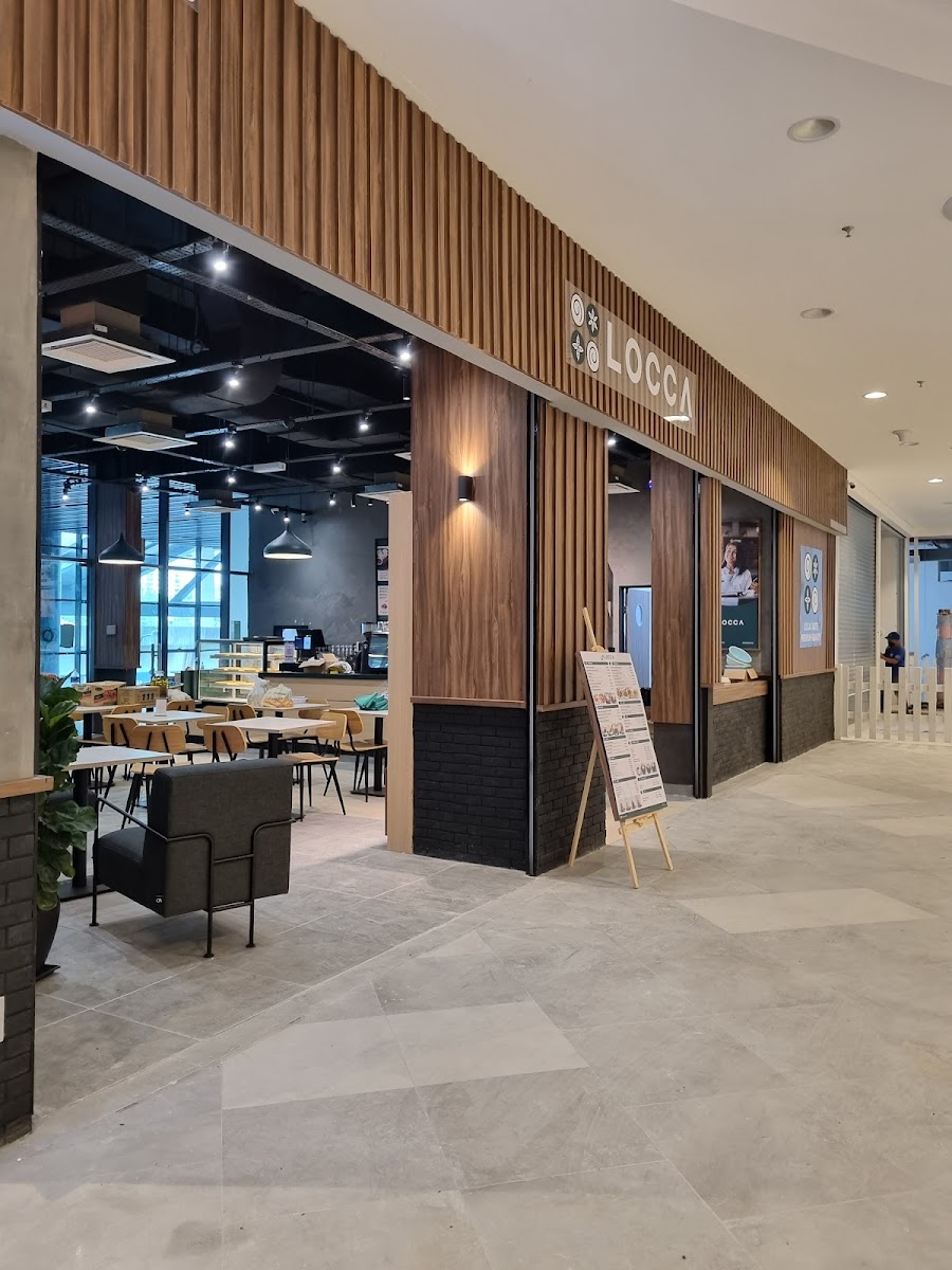Locca Cafe - Datum Jelatek Shopping centre