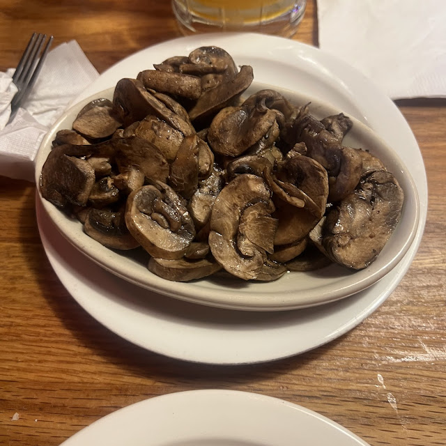 Roadhouse 'Shrooms