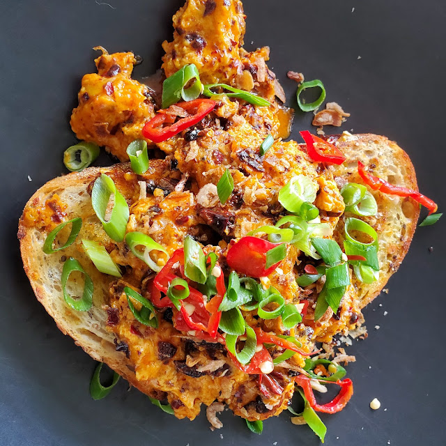 Chilli Scrambled Eggs
