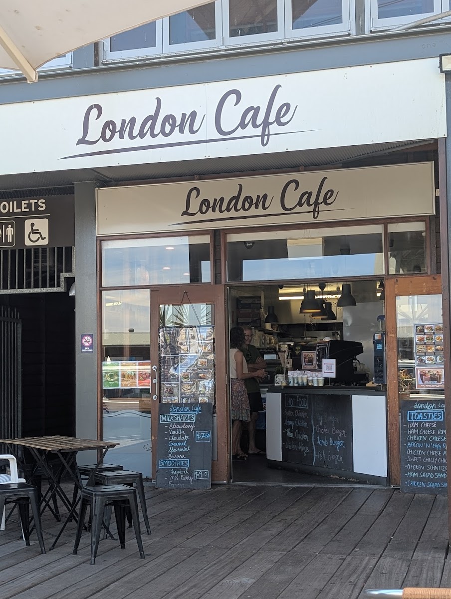 London Cafe - Jetty/4 Birdiya Dr