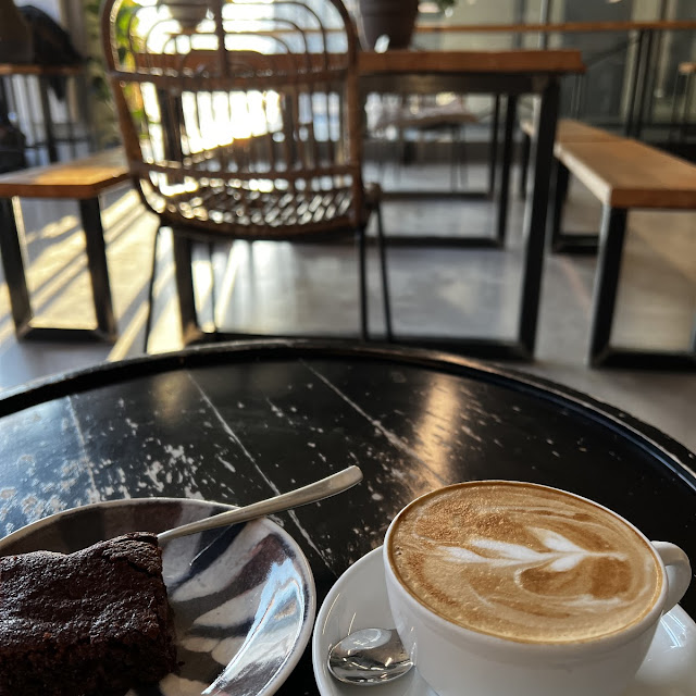 Cappuccino Und Low Carb Brownie
