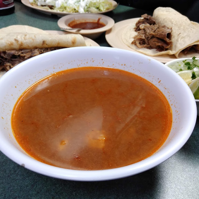 Huarache Birria De Borrego Consome