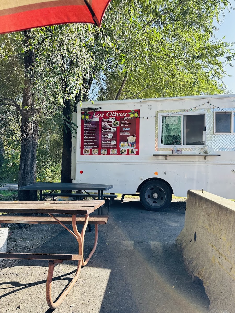 Los Olivos Mexican Food Truck