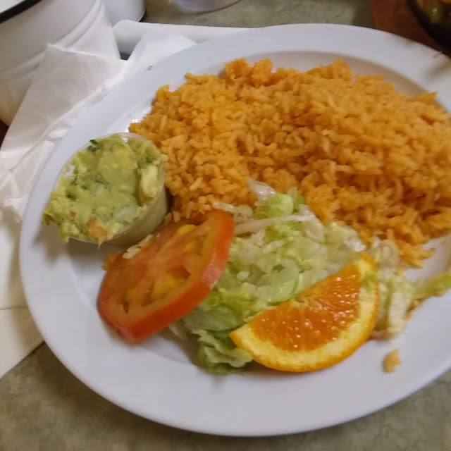 Ensalada Y Guacamole