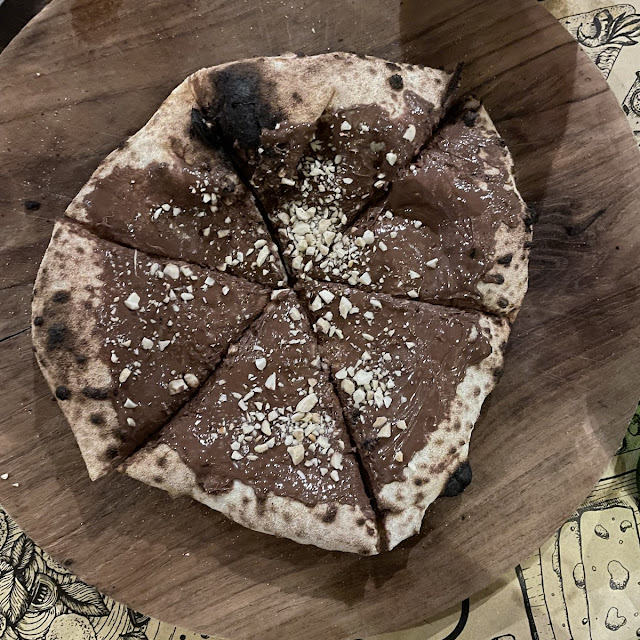 Pizza Nutella E Nuts