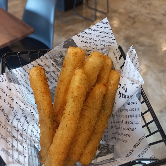 Mozzarella Sticks