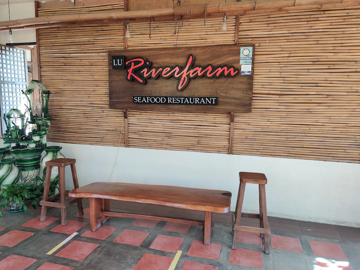 LU RiverFarm Seafood Restaurant