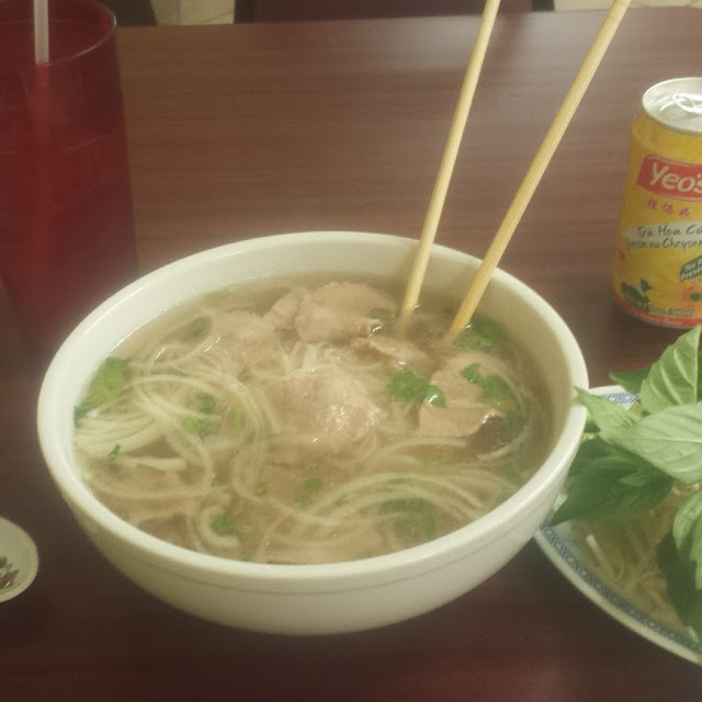 Phở with Chrysanthemum Tea