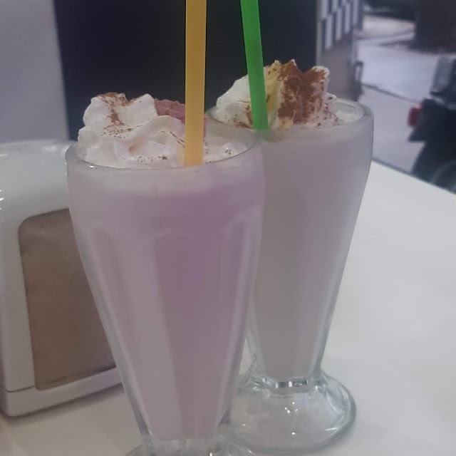 Malteada de Fresa Buenísima Y Vainilla