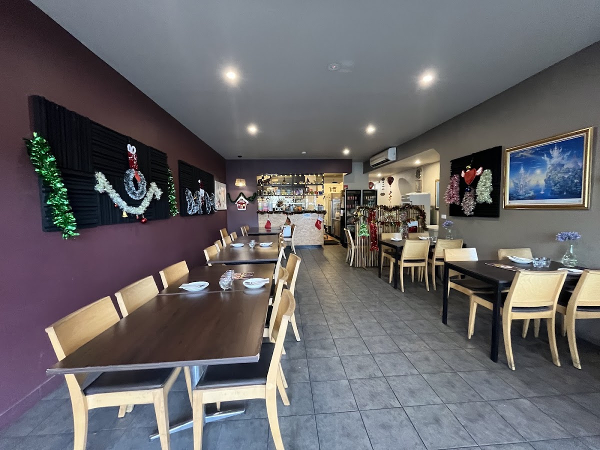 Lugarno Thai Cafe Restaurant