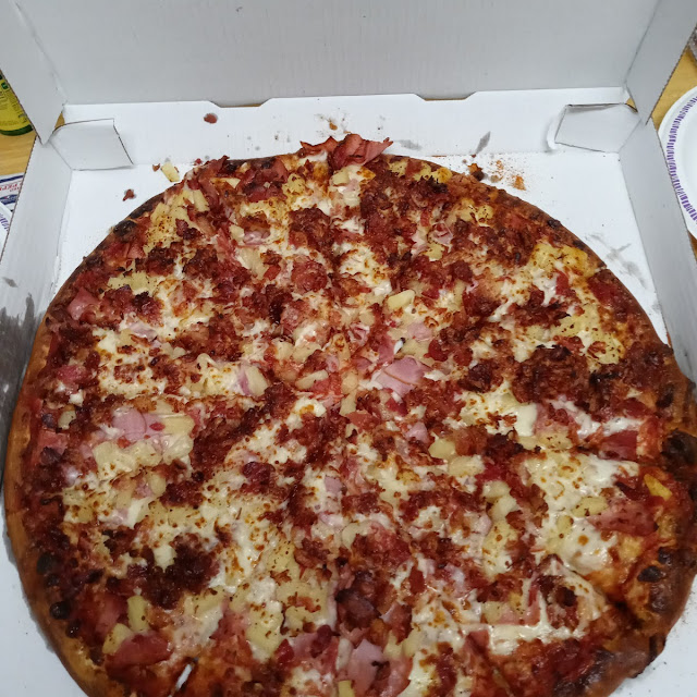 Hawaiian Pizza