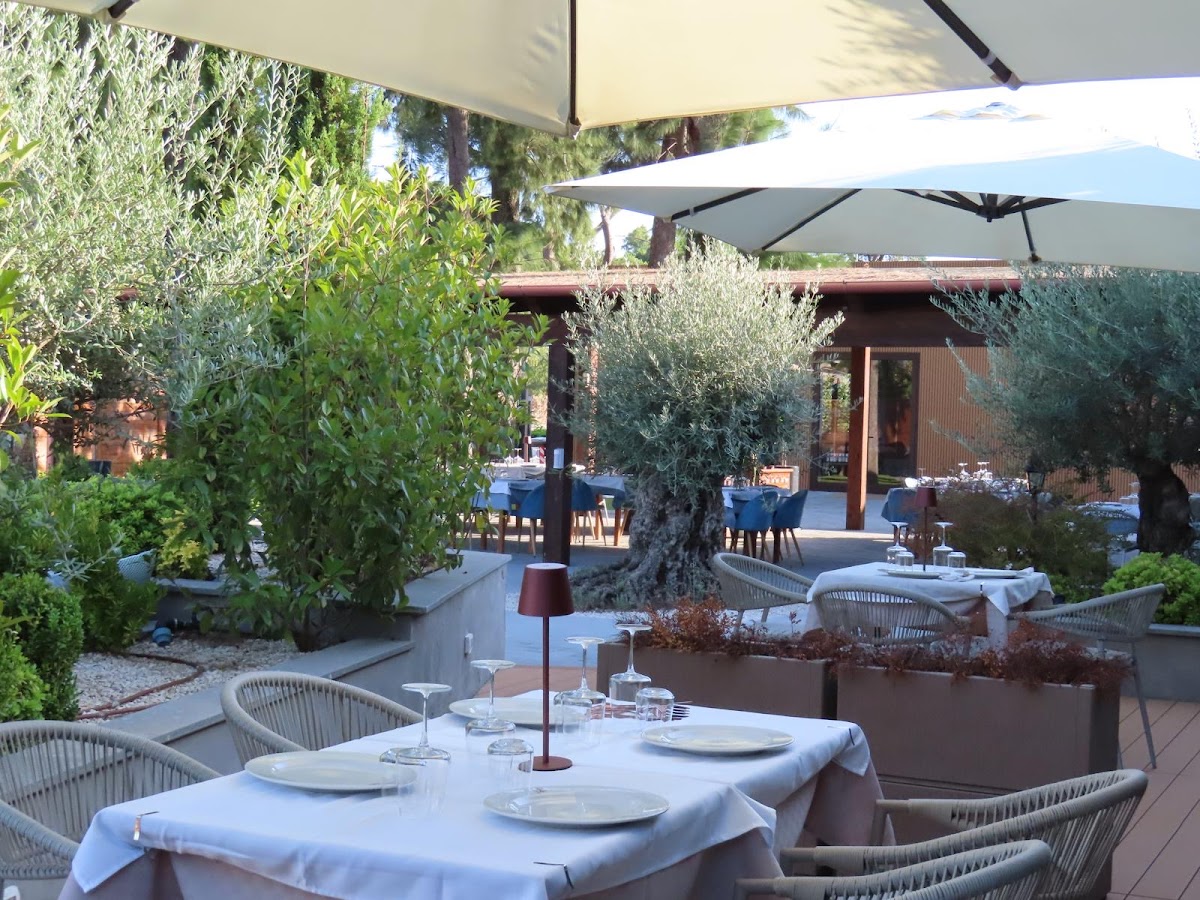 Lula Restaurant