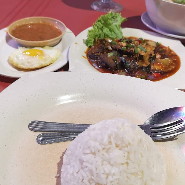 Nasi Putih Daging Blackpaper