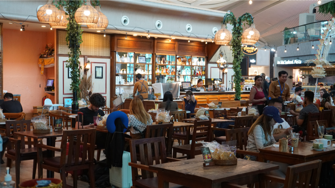 Made's Warung International Terminal