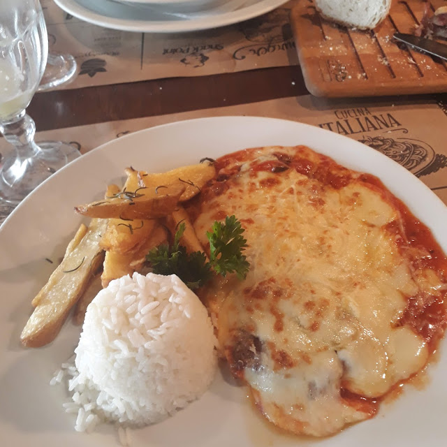Parmegiana Com Batatas Rústicas