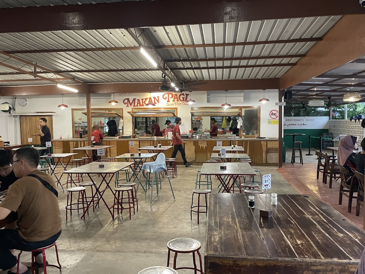 Makan Pagi Oleh Fizzy Cafe