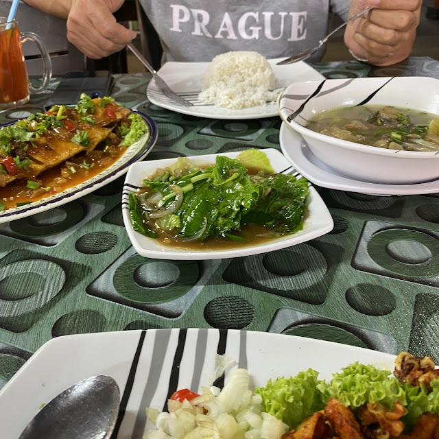 Ikan 3 Rasa Soup Ekor and Jailan Goreng