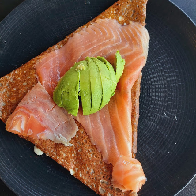 Les Galettes Salmonellen Fumé Avocat Mozzarella