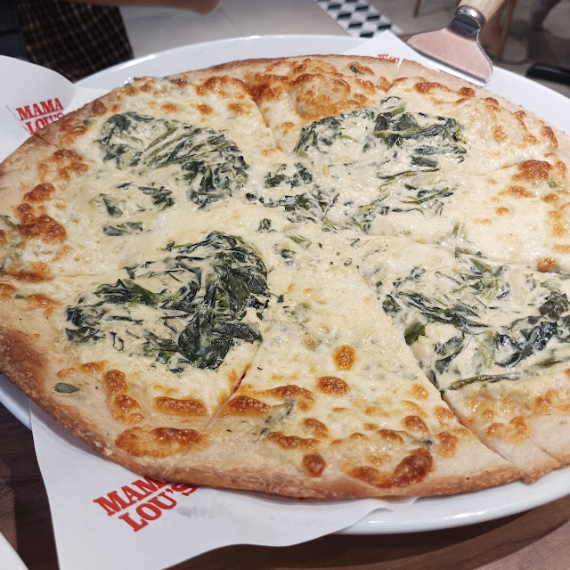 Spinach and Goat's Cheese Pizza