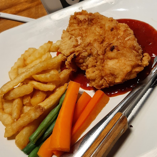 Chicken Steak Crispee Mozarella