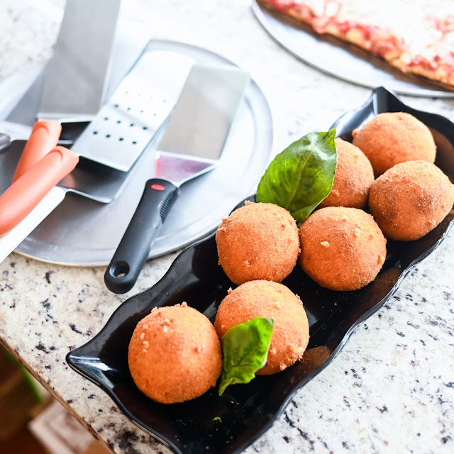 Fried Rice Ball with Cup of Marinara Sauce - Full Order 2