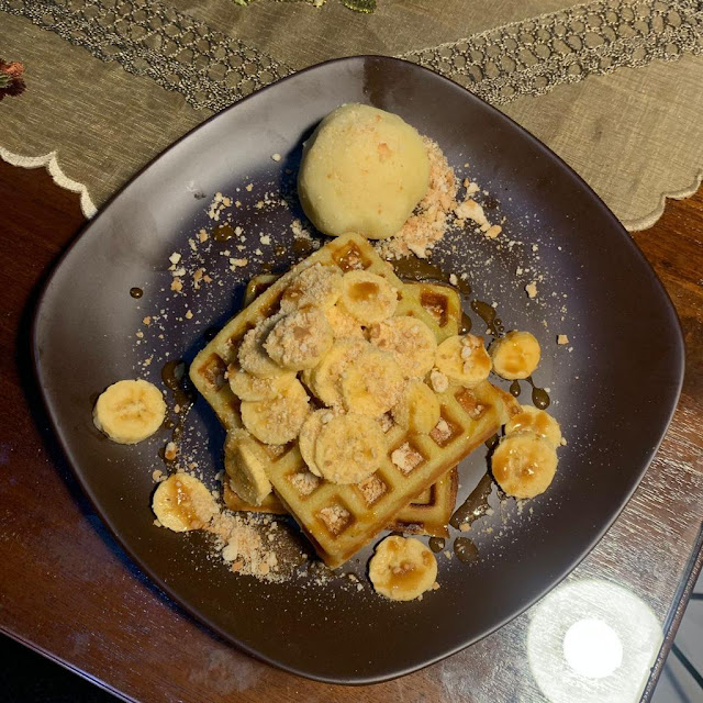 Waffle Banana Ice Cream