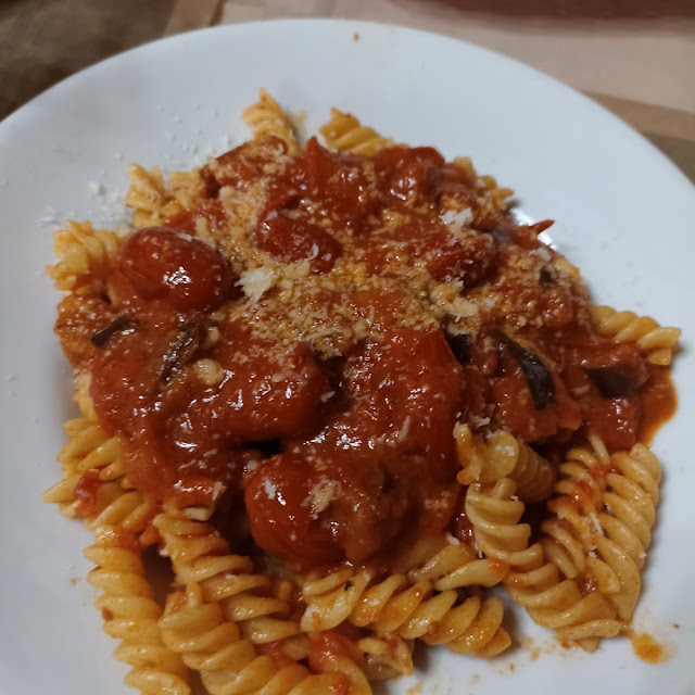 Pasta Al Pomodoro