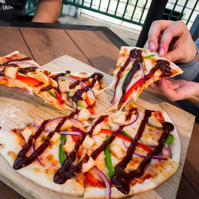 Sweet Pizza