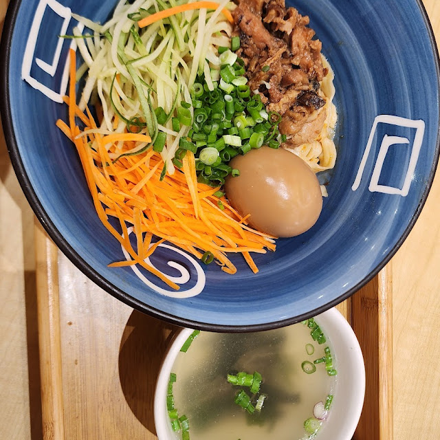 Sesame Oil Ginger Chicken Dry Noodle Set