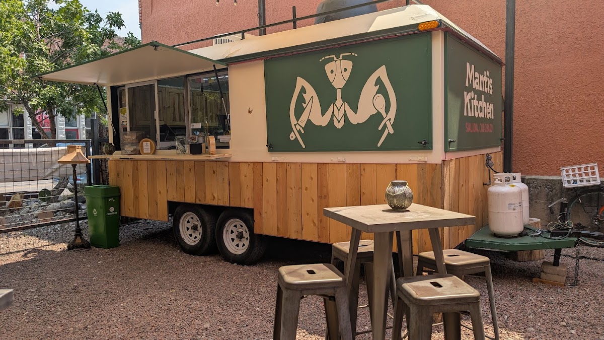 Mantis Kitchen