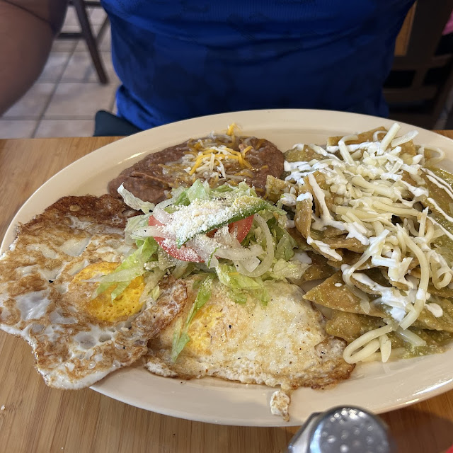 Chilaquiles Con Huevo