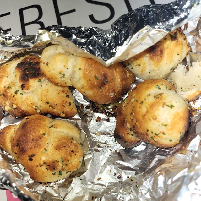 Garlic Knots w SOS