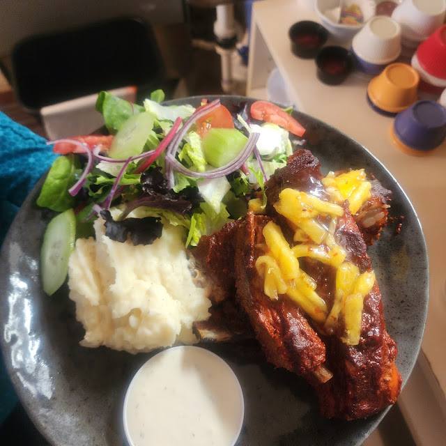 Pork Ribs with Pinapple Sauce and Mashed Potatoes