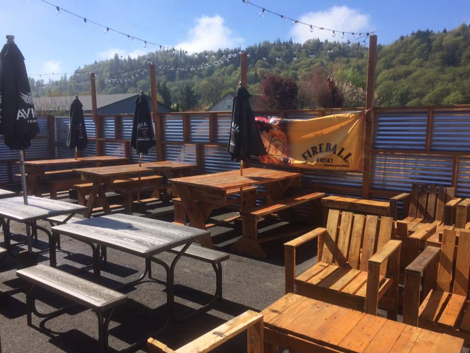 Mary's Bar & Grill