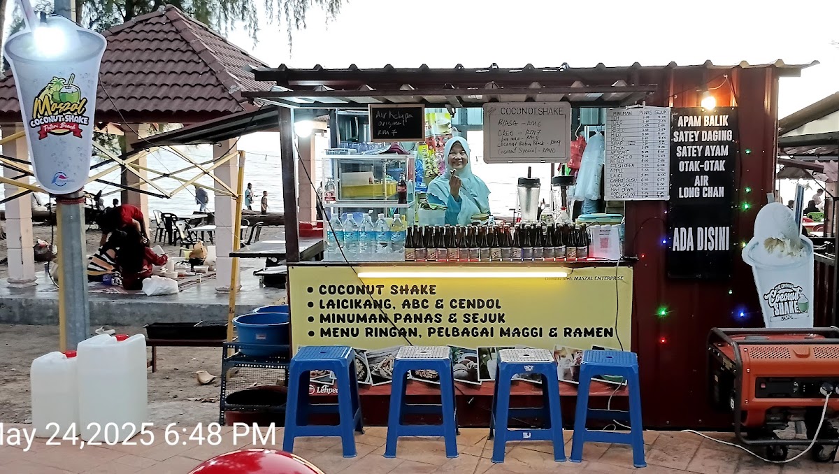 MASZAL COCONUT SHAKE PUTERI BEACH