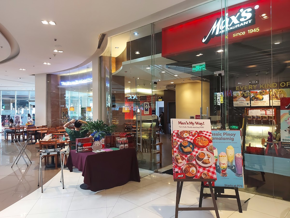 Max's Restaurant - Taguig